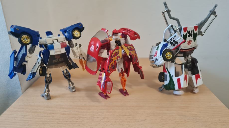 Transformers RID2001 Autobot Brothers Side Burn / Prowl / XBrawn