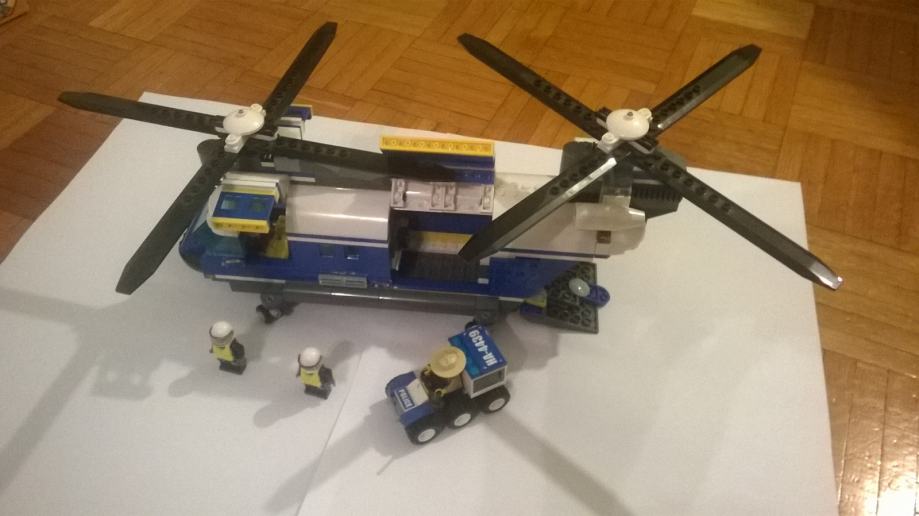Lego 4439 Helikopter za Teški teret (Heavy-Lift Helicopter)