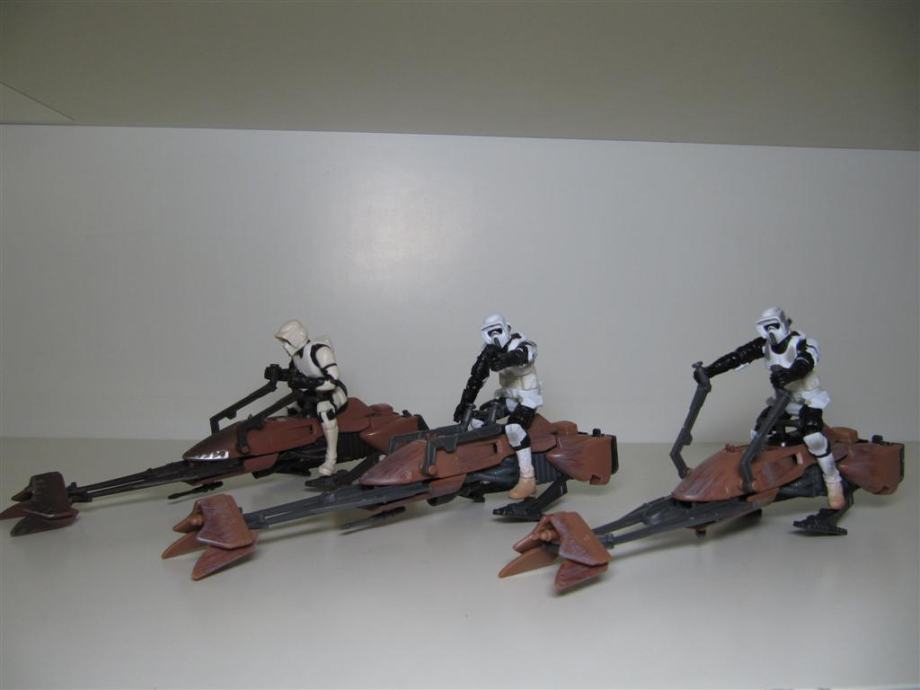 STAR WARS HASBRO/KENNER Scout Troopers with Speeder Bikes