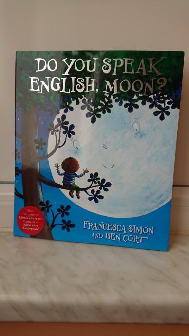 Dječja knjiga na engleskom Do you speak English, moon?
