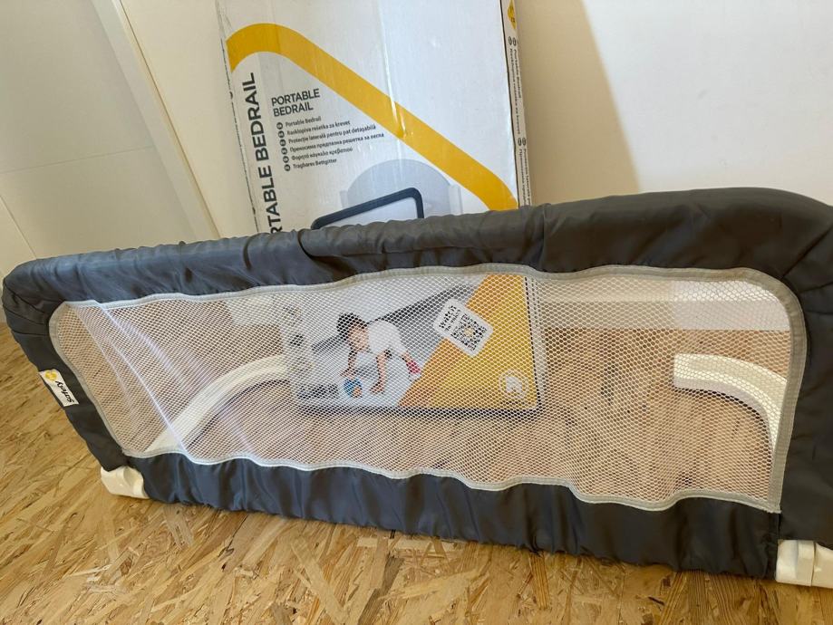 Ogradica za bebe za krevet