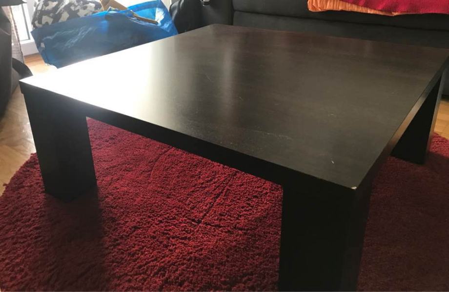 Stolić za dnevni boravak venge boje dimenzije 78x78cm visina 31cm