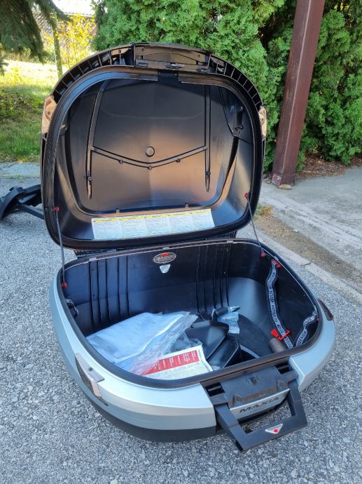 Maxia 4 Monokey Givi V56NNT Topcase Maxia 4 Tech – 56 Liter, Carbon-Optik, Für Monokey-System Transparente Reflektoren