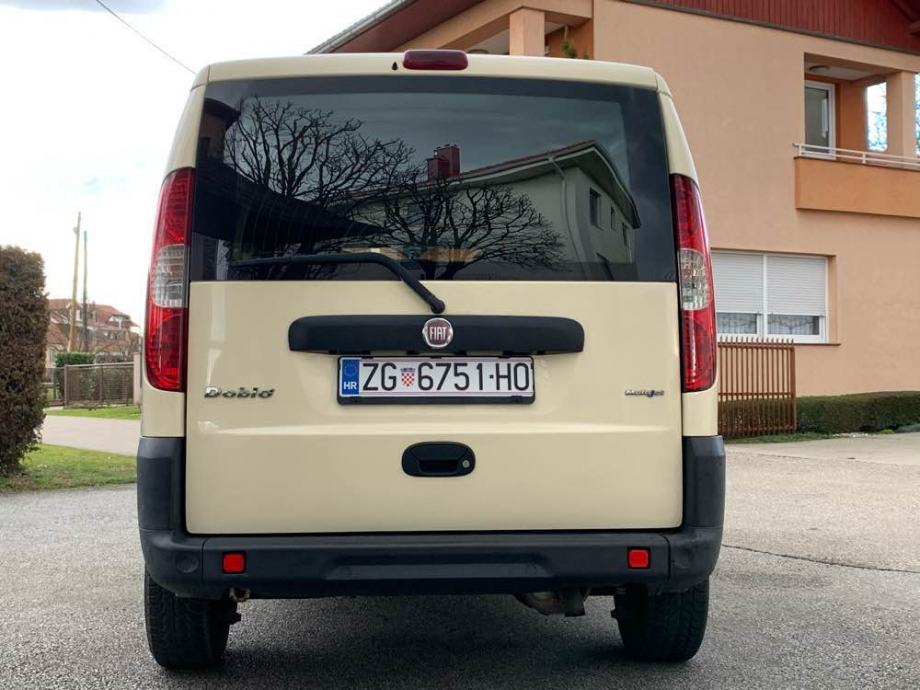 Fiat Doblo teretni 1.3 Jtd Dvoja bočna vrata,*KAO NOV
