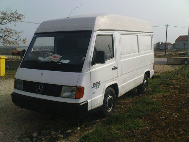Мерседес 100 д
