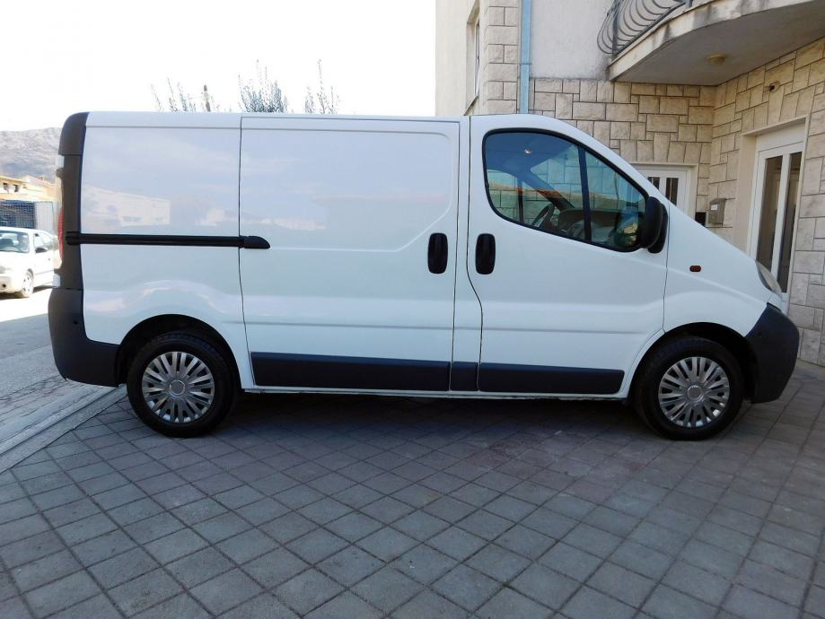 Opel vivaro 2006