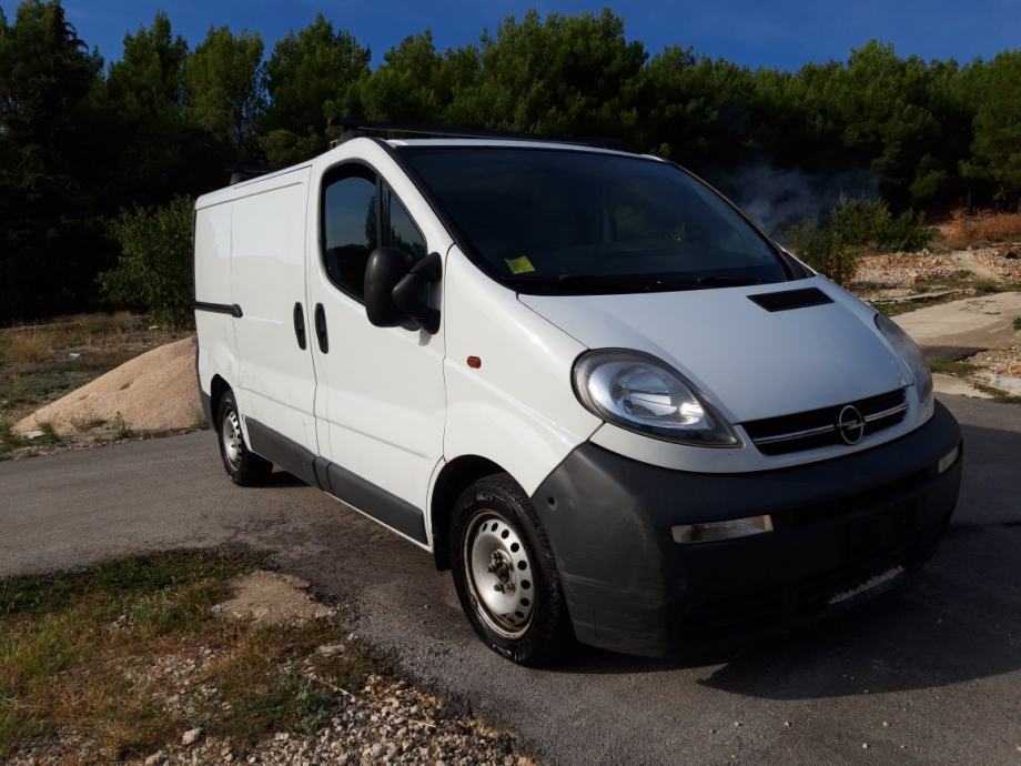 Opel vivaro 2006