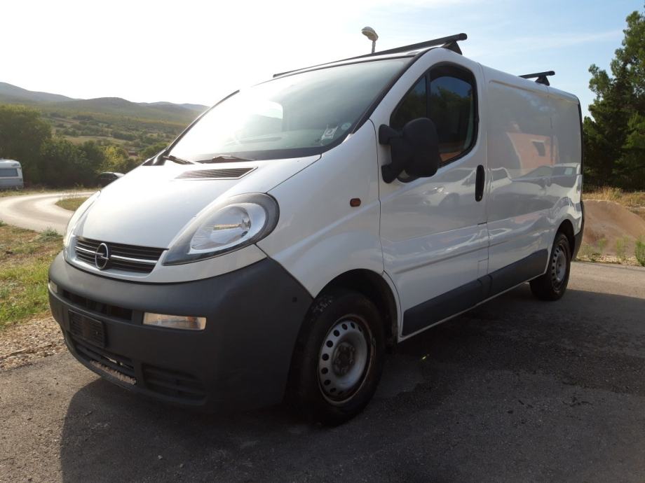 Opel vivaro 2006