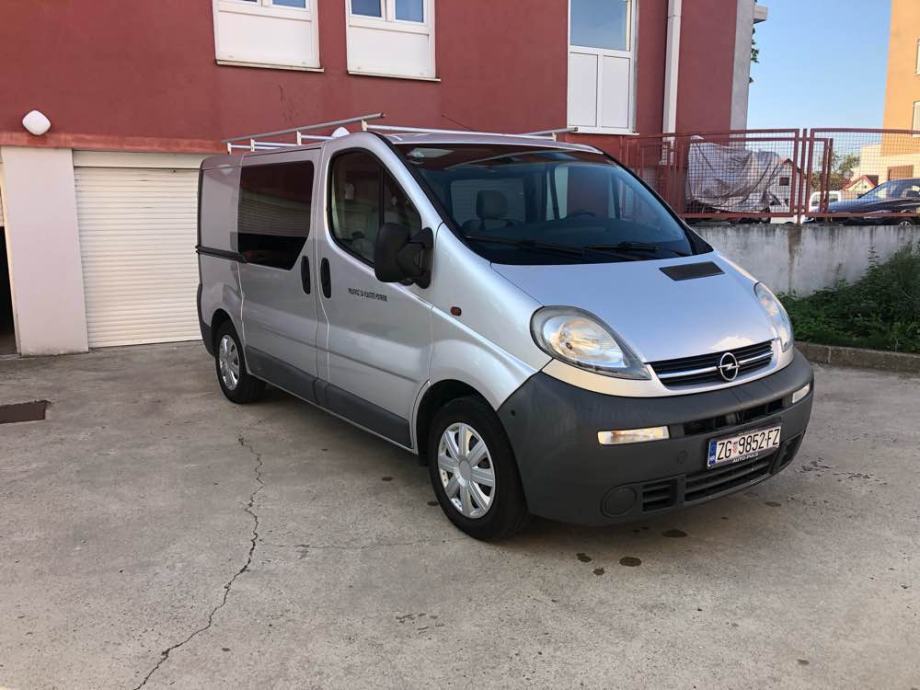 Opel vivaro 2006