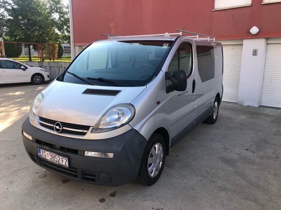 Opel vivaro 2006