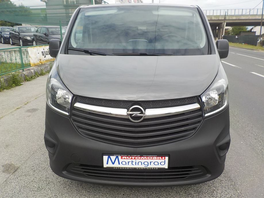 Opel vivaro ii