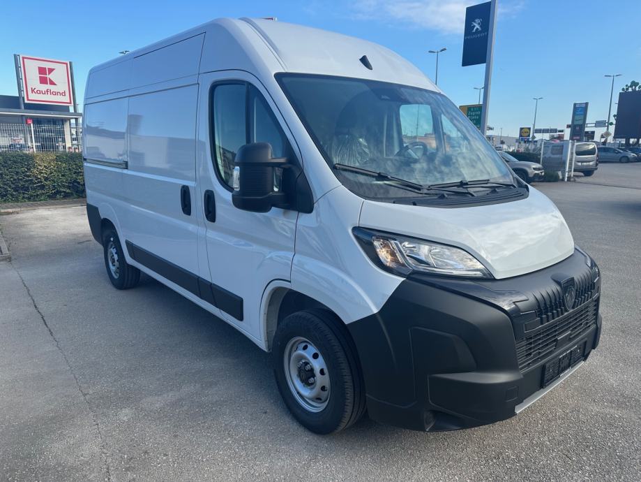 PEUGEOT BOXER 335 L2H2 COMFORT 2.2 BlueHDi 180 KS, 2025 god.