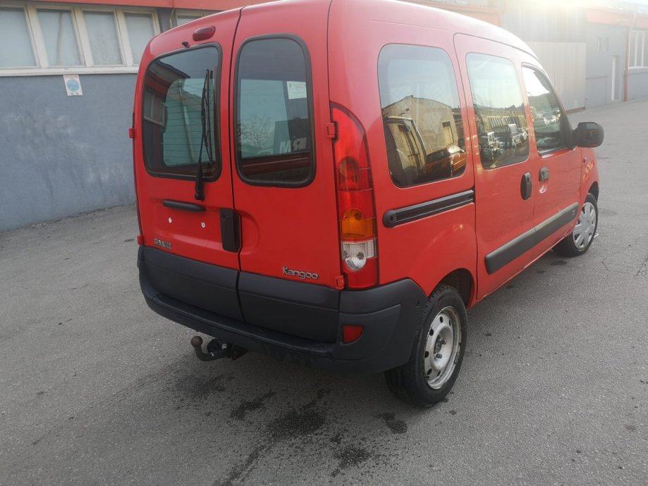 Renault kangoo 2005 год Renault kangoo 2005 год
