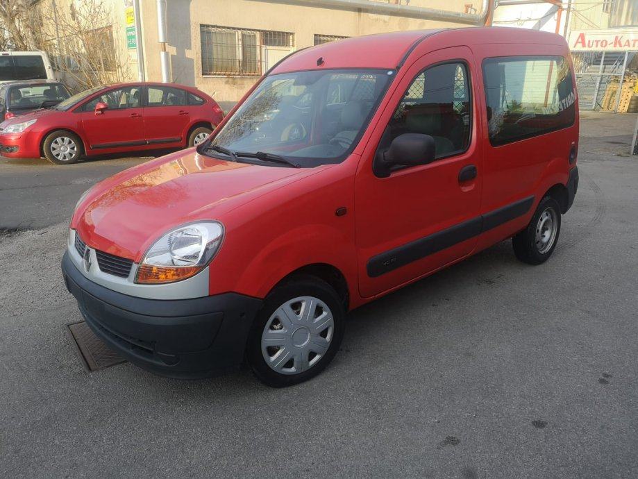Renault kangoo 2005 год Renault kangoo 2005 год