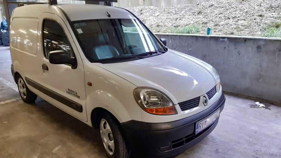 Renault kangoo 2005 год Renault kangoo 2005 год
