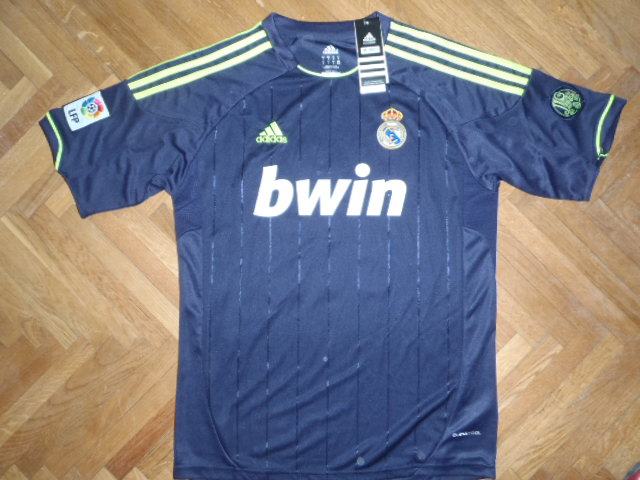 Maillot football vintage Real Madrid domicile #19 Modric saison 2014-2015