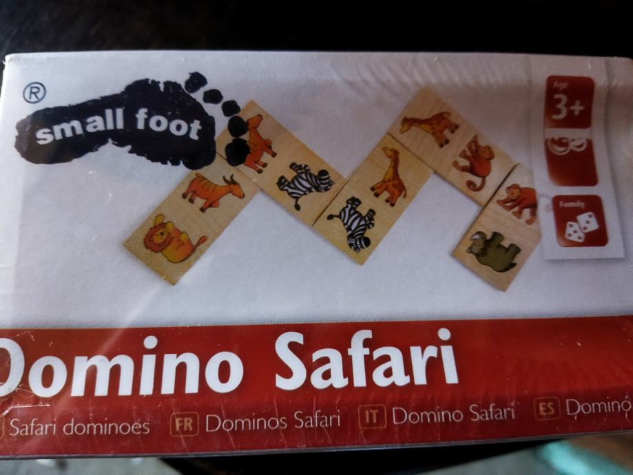 Dominos Safari
