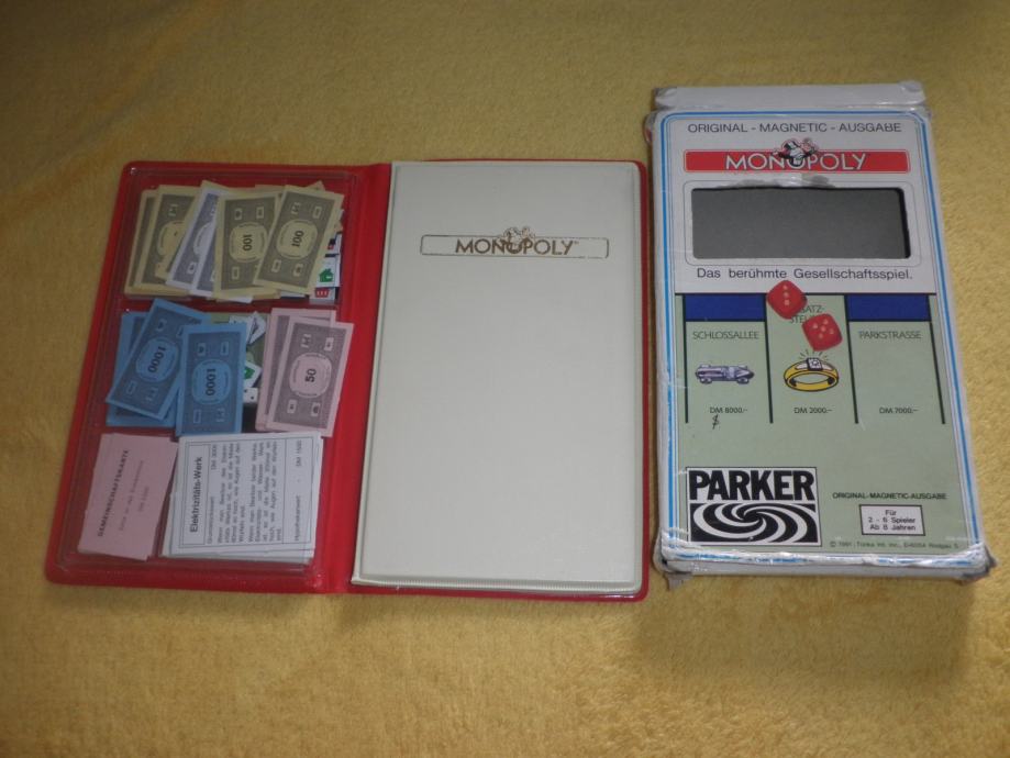 MONOPOLY Pocket Edition društvena igra / board game
