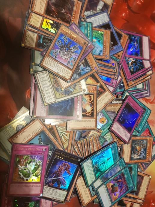 Deck Yu Gi Oh Yugioh Com 50 Cards Jogo De Cartas Baralho - Escorrega O Preço - Foto 2