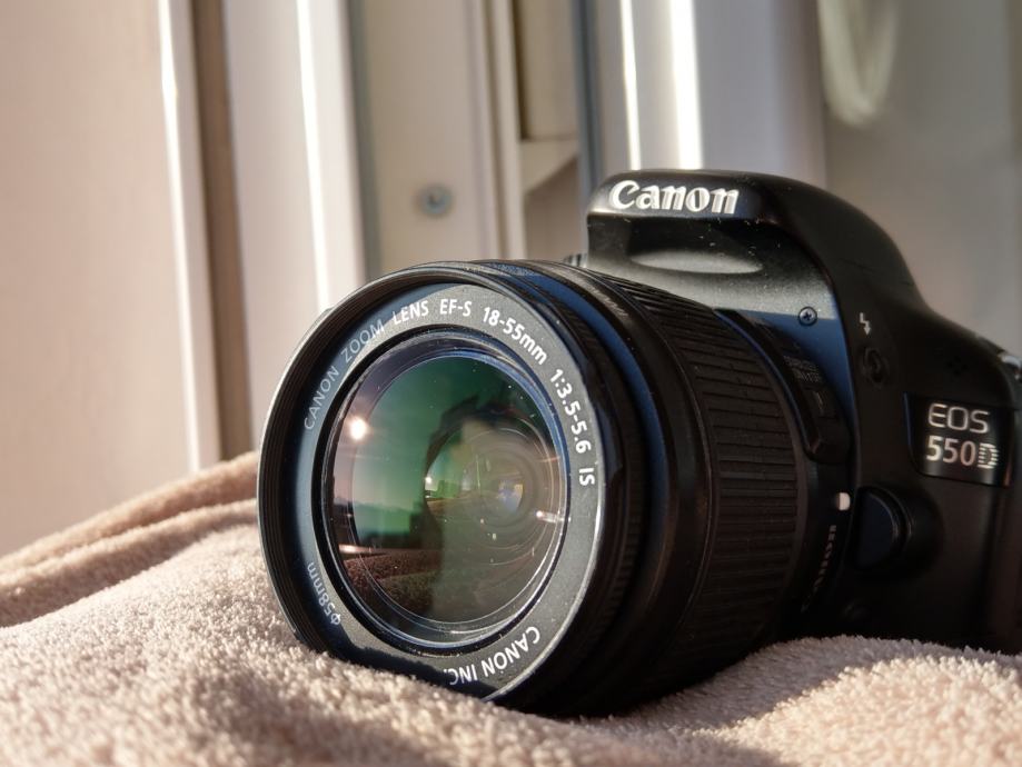 Canon 550D (Rebel T2i) + objektiv