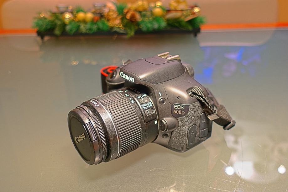 Canon 600d + objektiv 18-55mm - povoljno