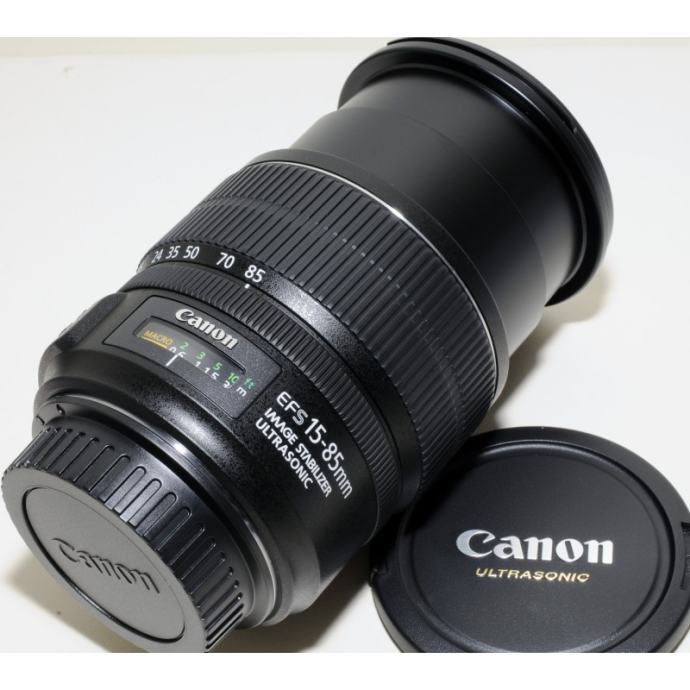 Canon EF-S 15-85mm f3.5 - 5.6 IS objektiv