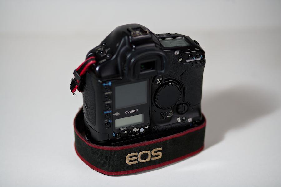 Canon EOS-1Ds Mark II - Appareil Photo Reflex Numérique - État Bon (occasion)