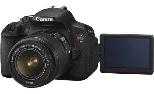 Canon EOS 650D/Rebel T4i  + kit EF-S 18-55IS II