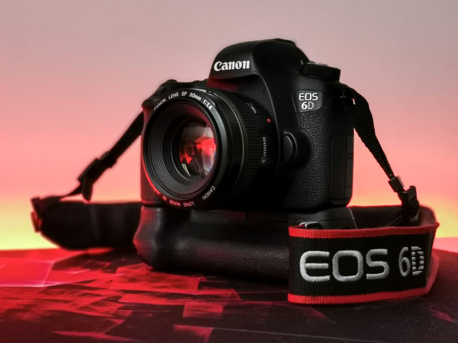 Canon Eos 6D body + original battery grip