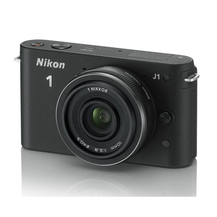 NIKON 1 J1 Black KIT + 1 NIKKOR 10mm f/2.8 VVA151K002