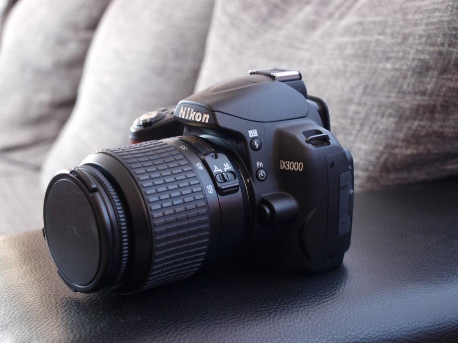Nikon d3000