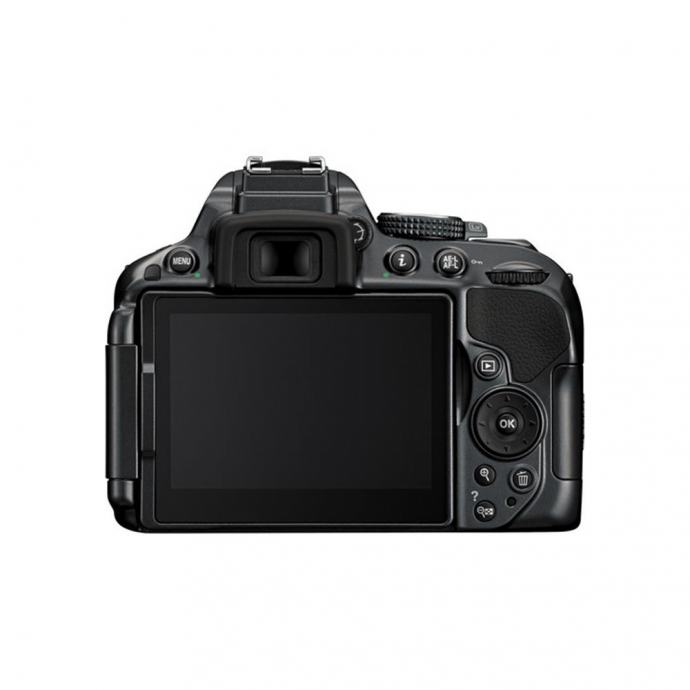 Nikon D5300 KIT AF-P 18-55mm f3.5-5.6 VR - Super cijena! - dostupno!