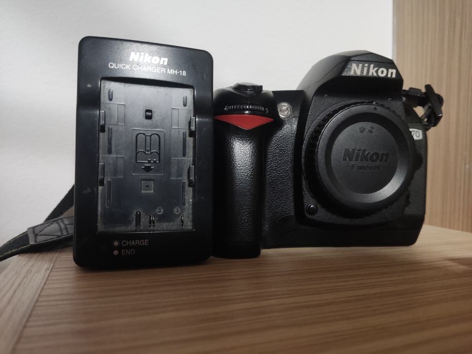 Nikon D70 sa greškom