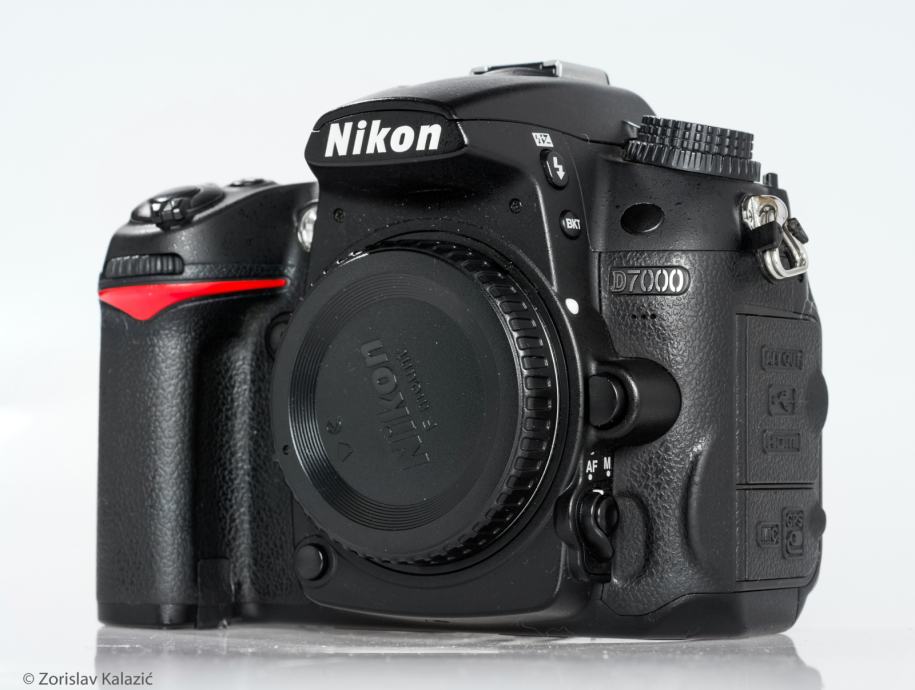 Nikon D7000 samo 8969 snimaka