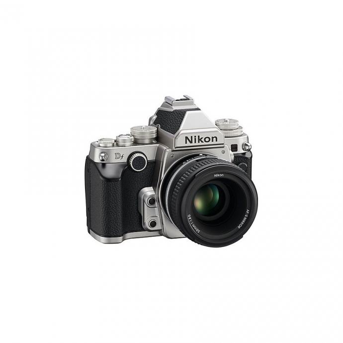 Nikon Df KIT AF-S 50mm f/1.8G Silver VBA381K001
