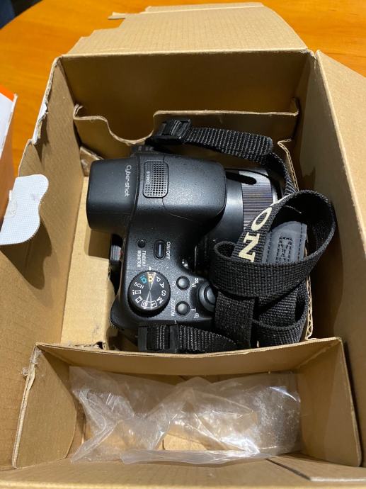 Savvies 6 Pellicole Protettive Per Sony Cyber-Shot DSC-HX350: Trasparenti, Antigraffio E Facili Da Applicare