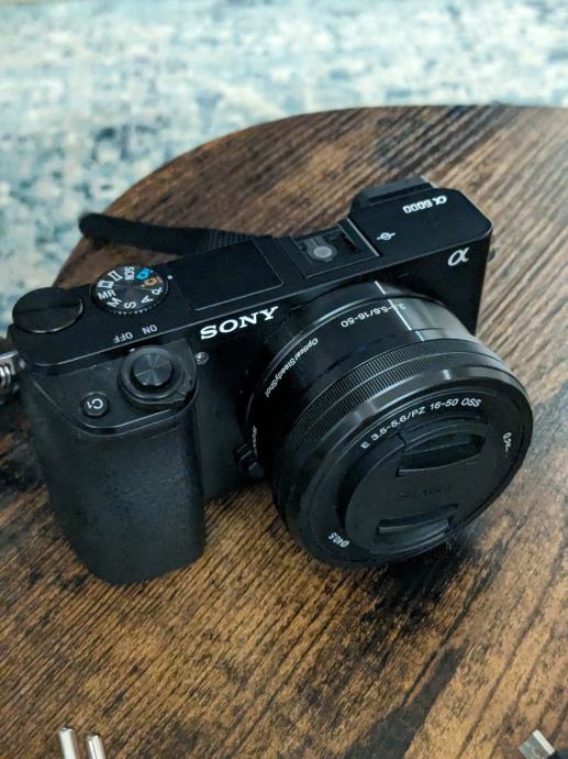 Sony DSLR A6000 / ILCE 6000