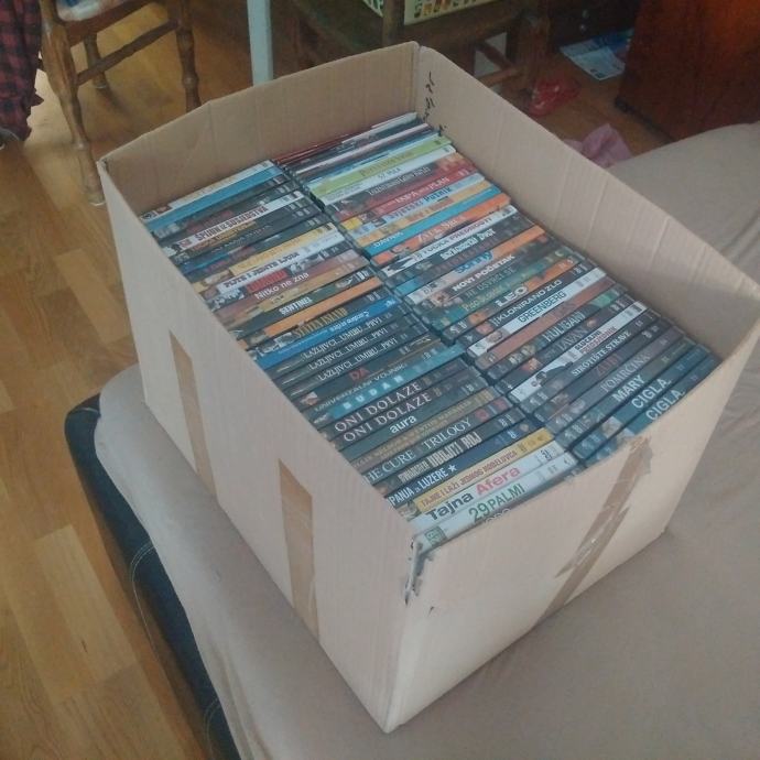 DVD Filmovi - Strani - cijela kutija 150kn preko 140 filmova