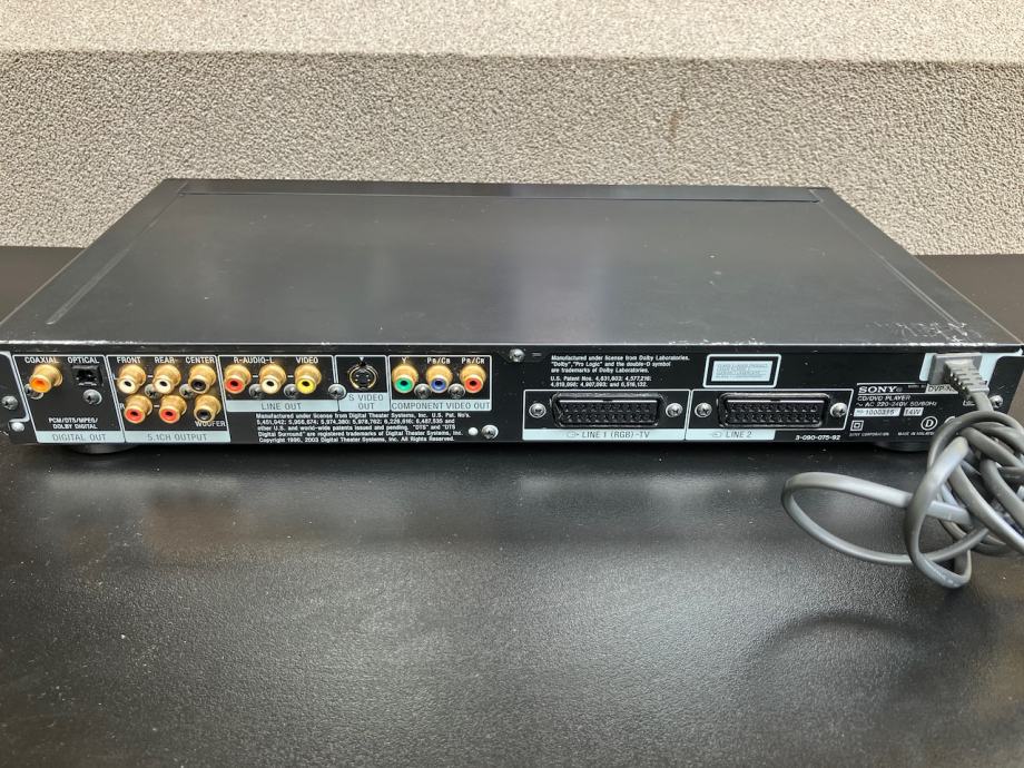 CD/DVD player SONY DVPNS955V