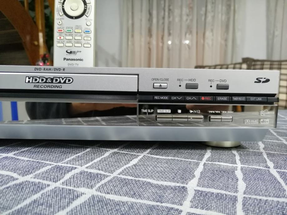 PANASONIC HDD 250Gb DVD RECORDER(DMR E100H)(Sd card