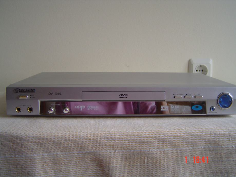 VCR DVD PLAYER DAEWOO DV1019