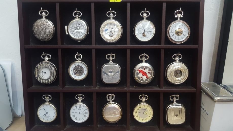 Prodajemo kolekciju đepnih satova, može i pojedinačno