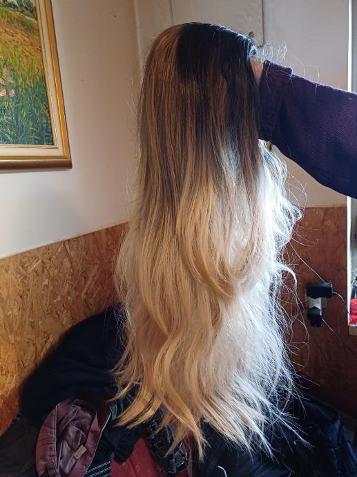 Perika nova duga blond ombre prirodan izgled kose
