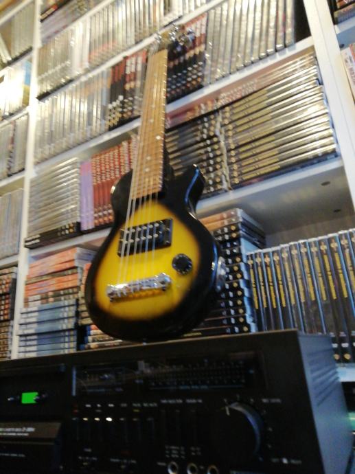 ELEKTIČNA GITARA EPIPHONE LES PAUL PEE WEE -20% POPUSTA