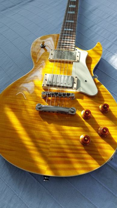 Elektricna gitara Cort Les Paul