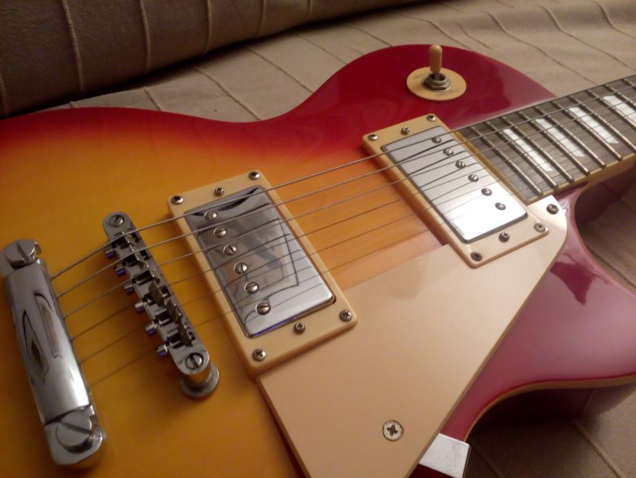 Elektrina gitra  Soundsation kopija Gibson Les Paul