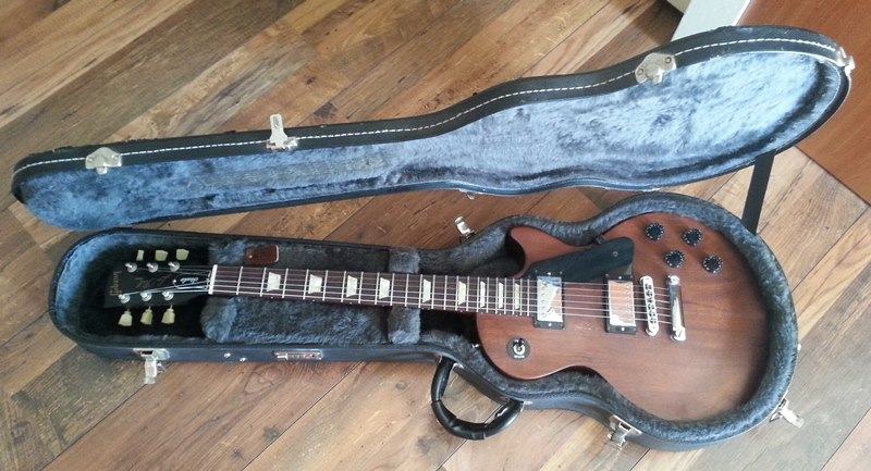 Gibson Les Paul Studio sa koferom