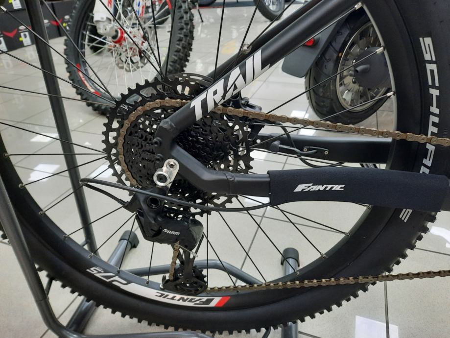 EBIKE FANTIC XF2 INTEGRA (električni bicikl) NOVO VOZILO AKCIJA!