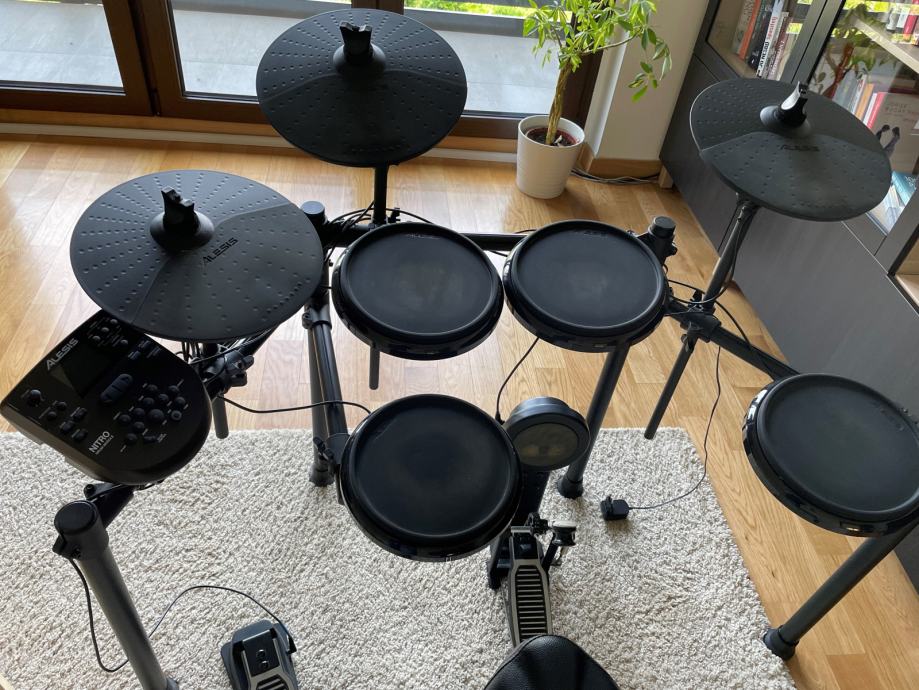 Alesis Nitro Kit sa DM7X modul