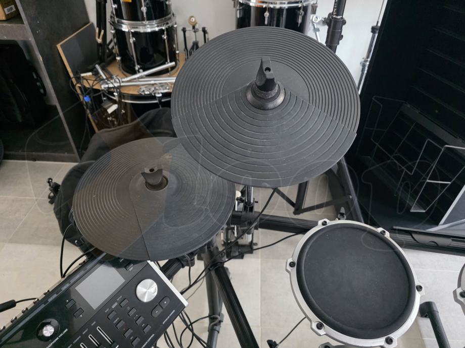 Millenium 4600 Ringer Behringer / Millenium elektronski bubanj